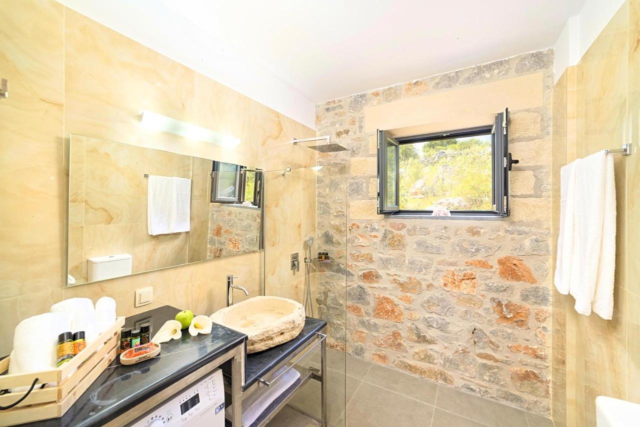 Villa Vardis Heated Pool Vryses Extérieur photo