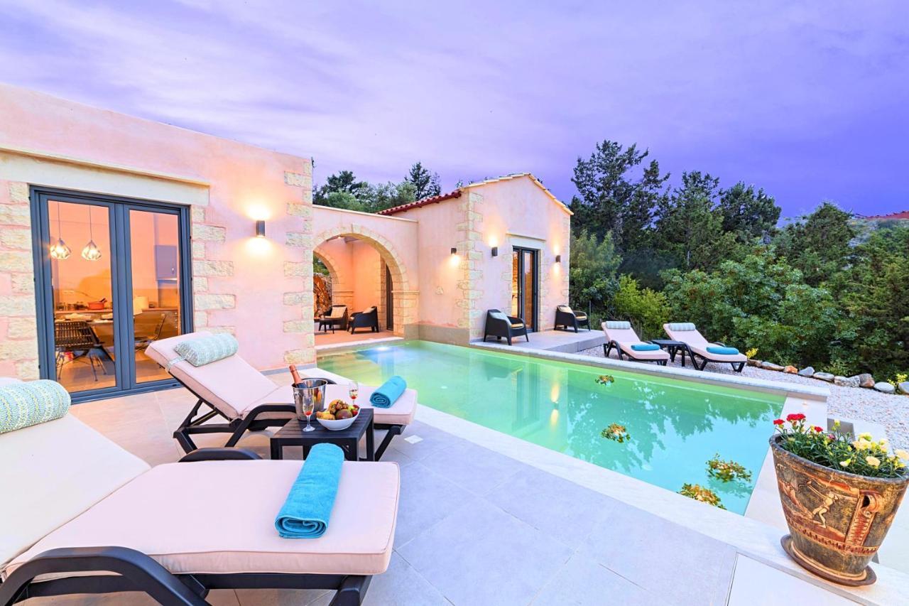 Villa Vardis Heated Pool Vryses Extérieur photo